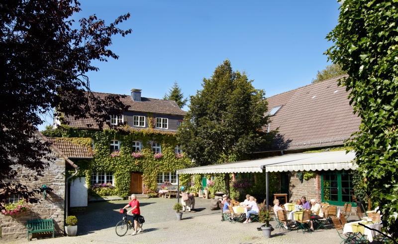 Schultenhof Balve Exteriör bild